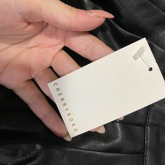 Cherrykoko faux skirt - never worn with tag - XS - Picture 4 of 4